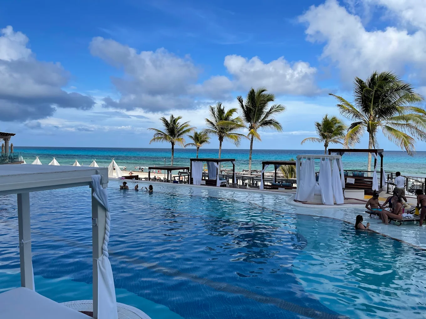 Main oceanfront pool at Hyatt Zilara Cancún